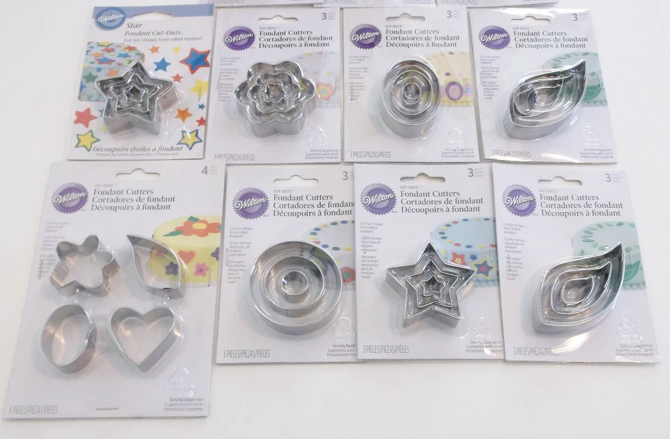 Lote de 34 cortadores de fondant Wilton decoración de pasteles galletas arcilla arte artesanal Foto 4 de 4