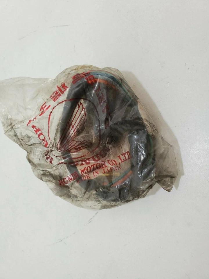 Honda 37330-391-003 Original OEM XL175 XL125 Enchufe, Goma P2590 Foto 3 de 3