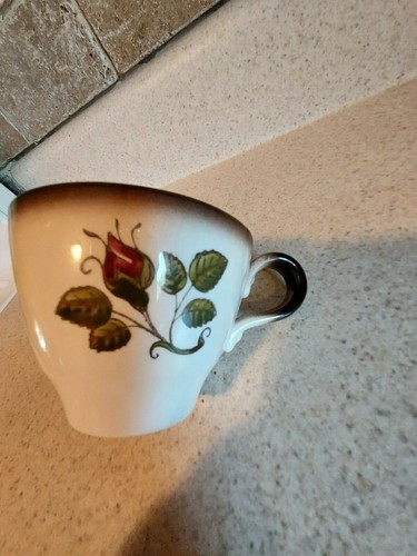 Metlox 4 Cups & Saucers 1958 To 1961 California Made Provincial Rose Pattern - Picture 4 of 10