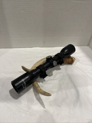 Center Point Hunting Scope 4x32, 10.5  Long With Scope Mounts. Missing Caps
