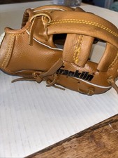 Franklin 4609 9 1/2" Field Master Deer Touch Left Hand Baseball Mitt