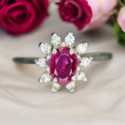 Vintage 10k Weißgold natürlicher ovaler roter Rubin runder Diamant Heiligenschein Ring