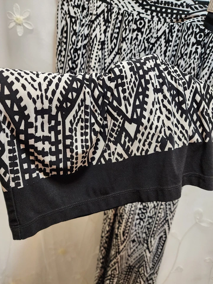 RUBY RD WOMEN PXL BLACK & WHITE PANTS GEOMETRIC WILD ARTSY ETHNIC WIDE LEG LOOSE - Image 3 of 4