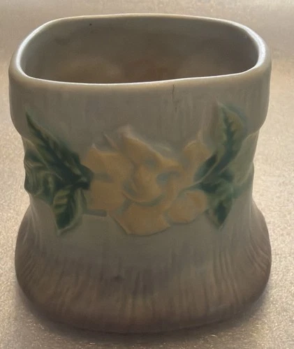 Vintage ROSEVILLE Art Pottery GARDENIA Vase Cup 656-3"