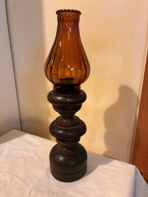Antiker Kerzenständer aus Holz Braunglasschirm 30 cm hoch Handarbeit