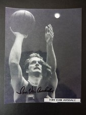 Tom Van Arsdale Autographed 8