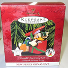 Disney Hallmark Ornament DONALD SURPRISING GIFT 1997 Hallmark Archives Series #1 — photo 3
