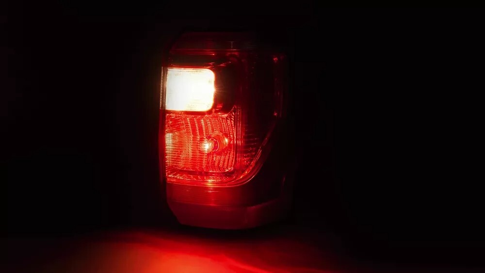 2018-2021 Ford Expedition Passenger Side Rear Tail Light Lamp RH