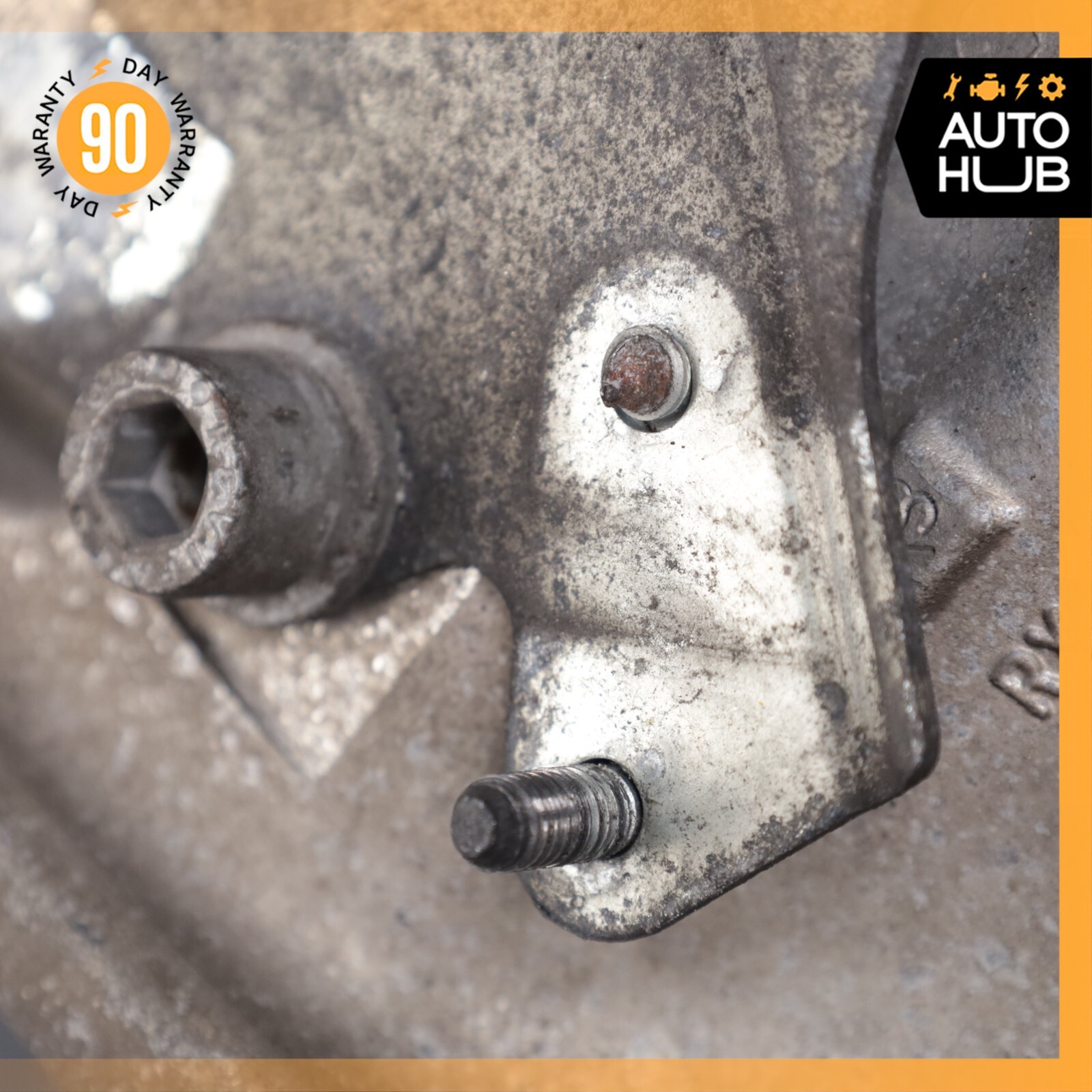 11-19 Maserati GranTurismo S M145 Front Right Side Spindle Knuckle Hub OEM 23k