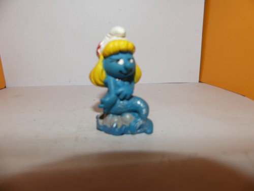 Figurine Schleich Schtroumpfette Aux Fleurs - Édition 1993, Très Bon état