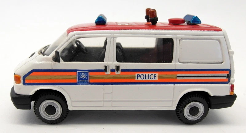 Fire Brigade Models 1/48 Scale - POL5 Volkswagen Transporter Heathrow Airport - Image 3 of 4