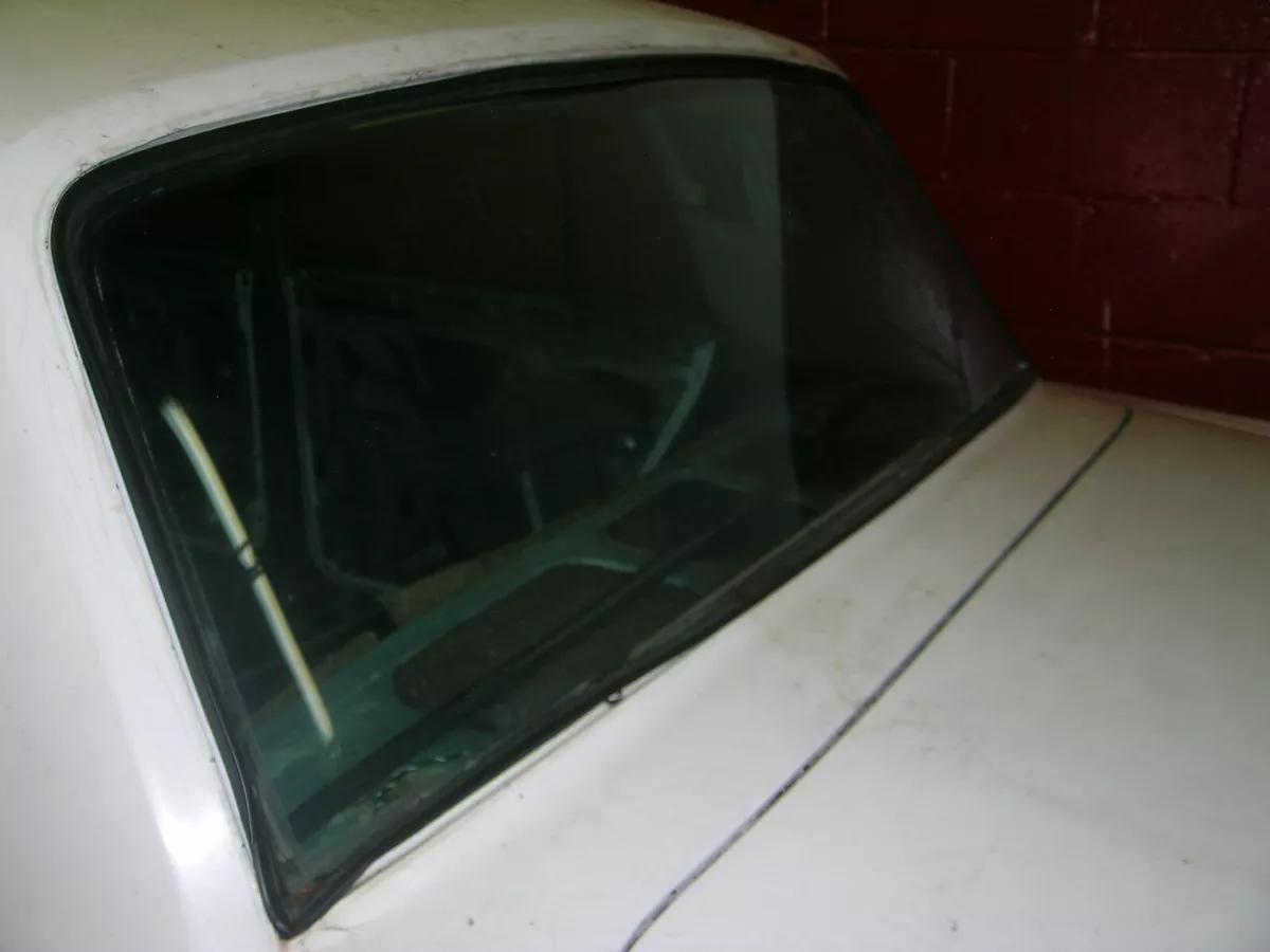 ROLLS ROYCE Silver Spirit 19801999 front windscreen windshield glass   Crucial Parts
