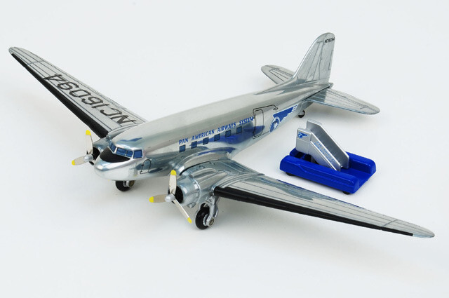 ダイキャストモデル　CORGI D3C panam 1/144 ダイキャストモデル CORGI D3C panam 1/144通販