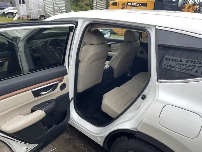 2017-2019 HONDA CR-V LEFT ROCKER W/POST WHITE PC:NH603PX AWD 80K -EX-L- 57523 - Image 2 of 4