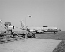 1972 USAF KC-135A Stratotanker Aircraft - 8x10 Photo On 8.5x11 1942