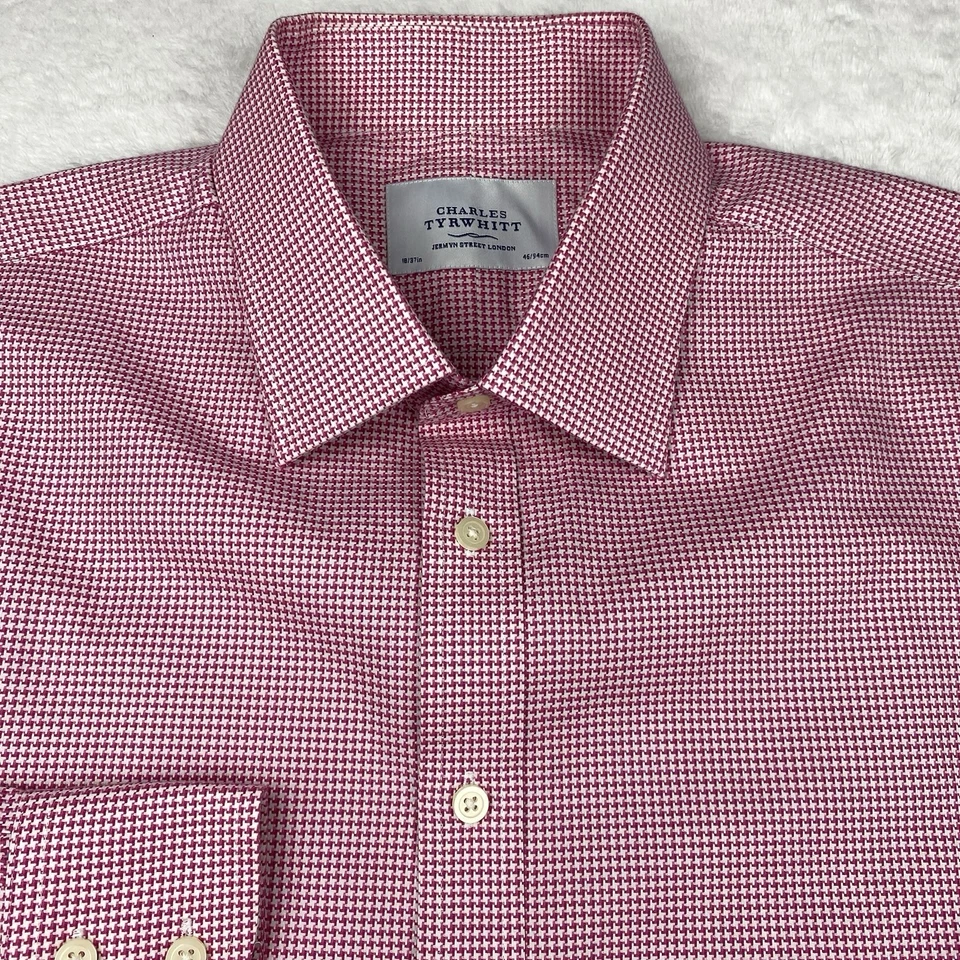 Camisa de vestir Charles Tyrwhitt para hombre 18-37 rosa geométrica ajuste regular sin hierro Foto 2 de 4