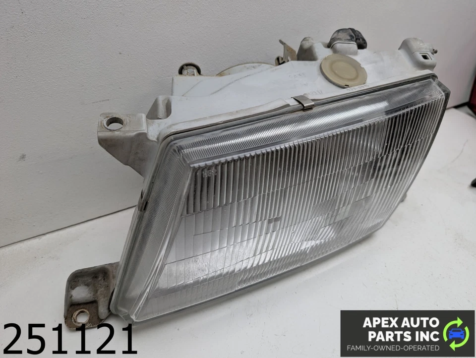 OEM 1996 Lexus LS400 4.0L Driver Left Side Headlight - Image 3 of 4