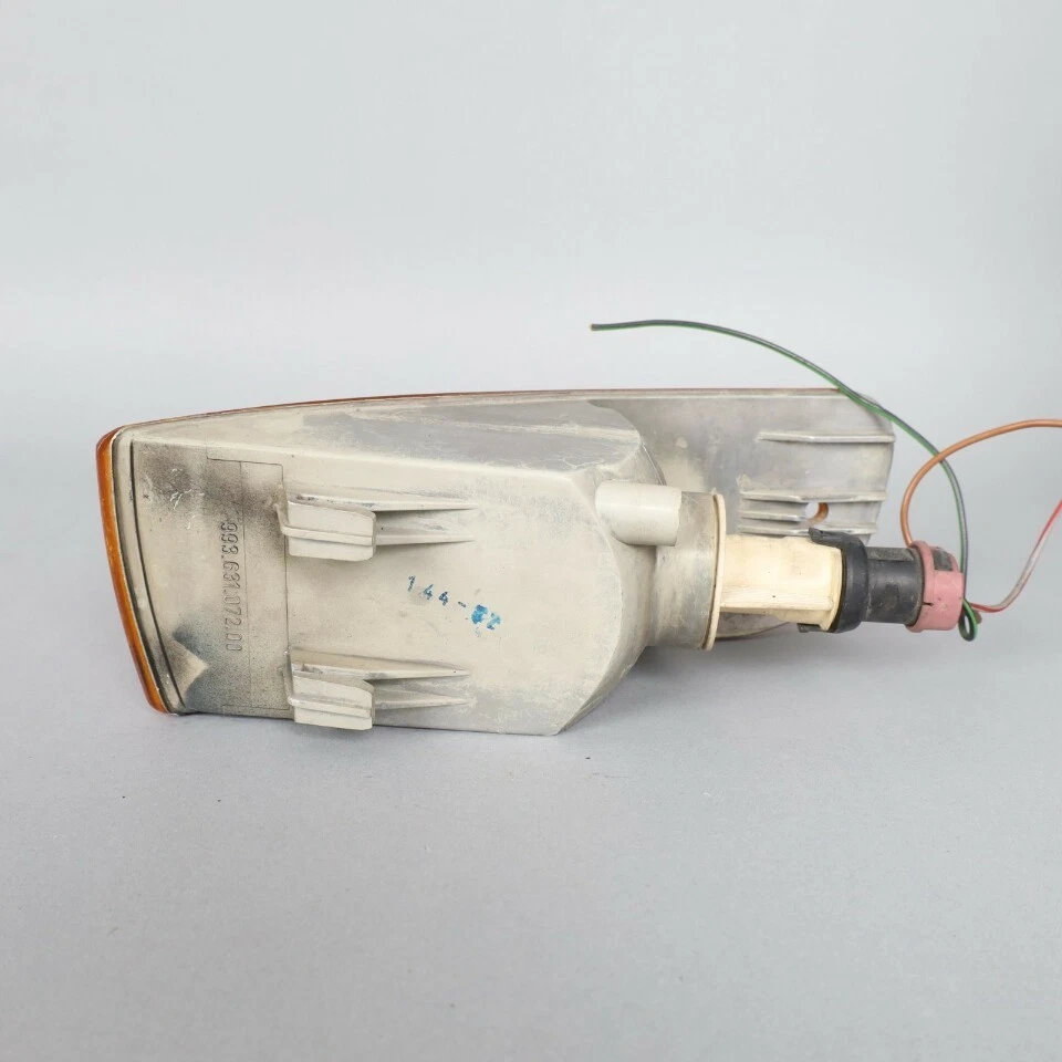 Luz de señal de giro delantera derecha Porsche 911 993 1995-1998 OEM usada Foto 4 de 4