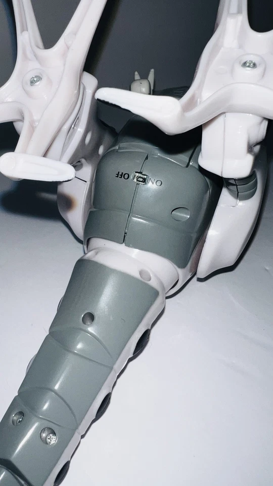 IR Robosaurus Dinosaur Toy Robosaurus NO REMOTE On/ Off Button Broken - Image 4 of 4