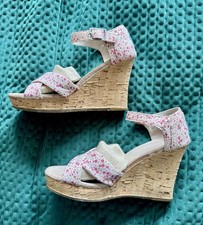 Image of TOMS FLORAL WEDGE SANDALS- SIZE W6