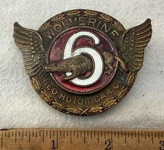 ANTIQUE REO MOTOR CAR COMPANY WOLVERINE 6 RADIATOR EMBLEM BADGE TAG AUTO ENAMEL