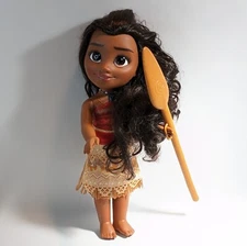 Disney Moana Adventure 14” Singing Talking Doll w/ Light Up Necklace & Oar Teste