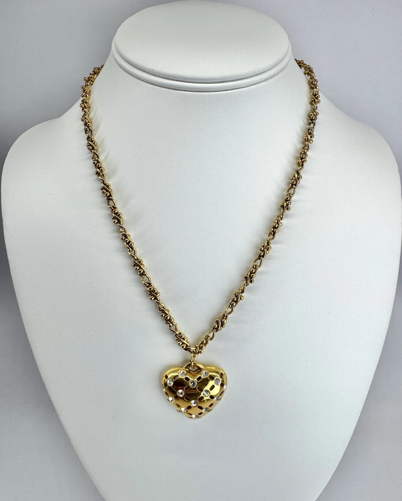 SWAROVSKI Swan Heart Pendant Crystals Gold Tone Vintage Necklace Jewelry N19