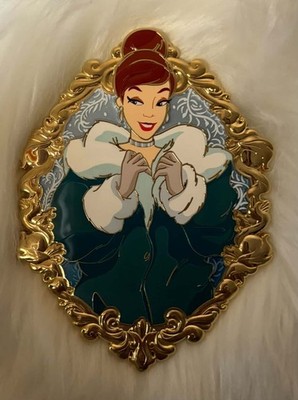 Fantasy Pin 4'' Anastasia Romanov Ballet Beauty Fur Coat with 3D Detailed Frame