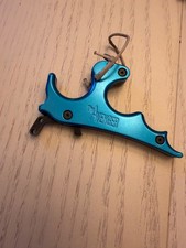 T.R.U. Ball "The Avenger" handheld thumb trigger archery release
