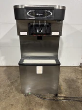 2018 Taylor C717-27 Soft Serve Ice Cream or Frozen Yogurt Machine Works Great!