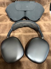 Apple AirPods Max Wireless Over-Ear Headset - Space Gray