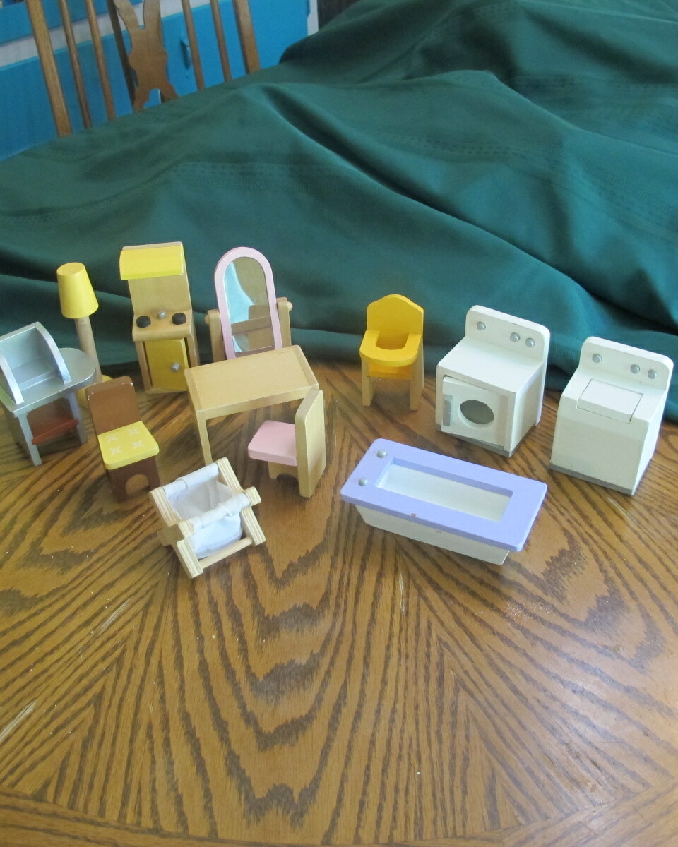 wooden washer and dryer playset