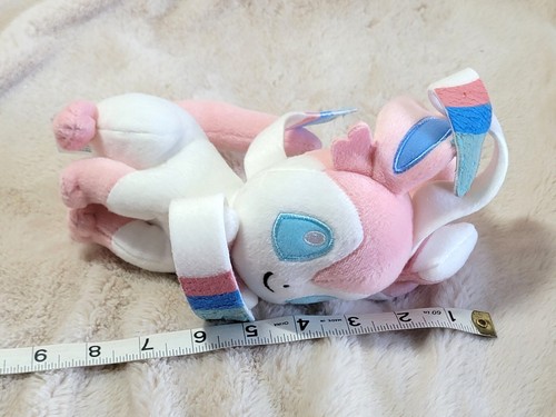 Pokemon 2017 Sylveon 9” TOMY Plush Stuffed Animal Eevee Evolution Toy Tush Tag - Picture 8 of 8