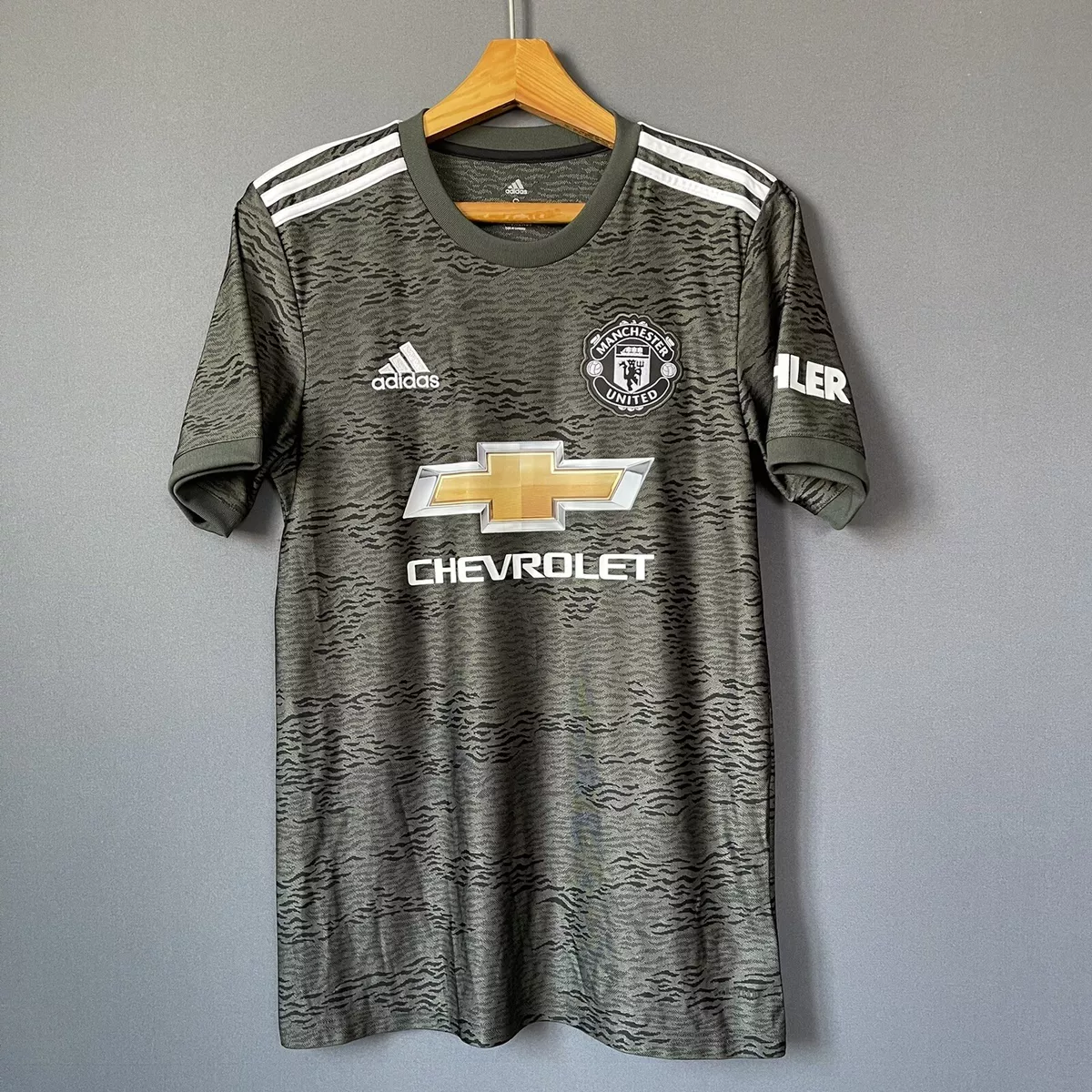 man utd jersey 2020 21