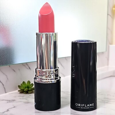 THE ONE Colour Stylist Super Pout Lippenstift Farbe Cranberry Crush Cremig Beere