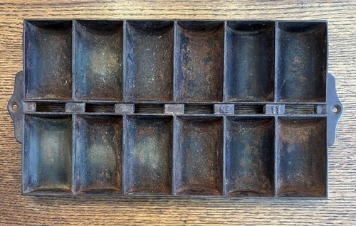 Umarked Griswold No. 11 Cast Iron New England Style French Roll Pan