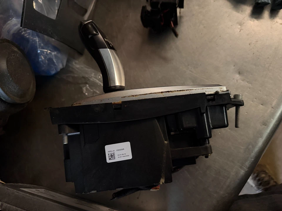 07-09 BMW X5 X6 X5M X6M OEM AUTOMATIC FLOOR SHIFTER SHIFT SELECTOR - Image 2 of 3