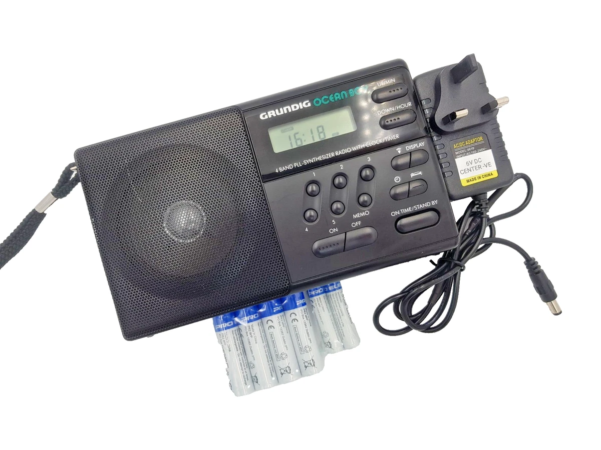Radio Numérique Grundig TRII Portable Stereo PLL - FM/MW/SW - Inutilisée