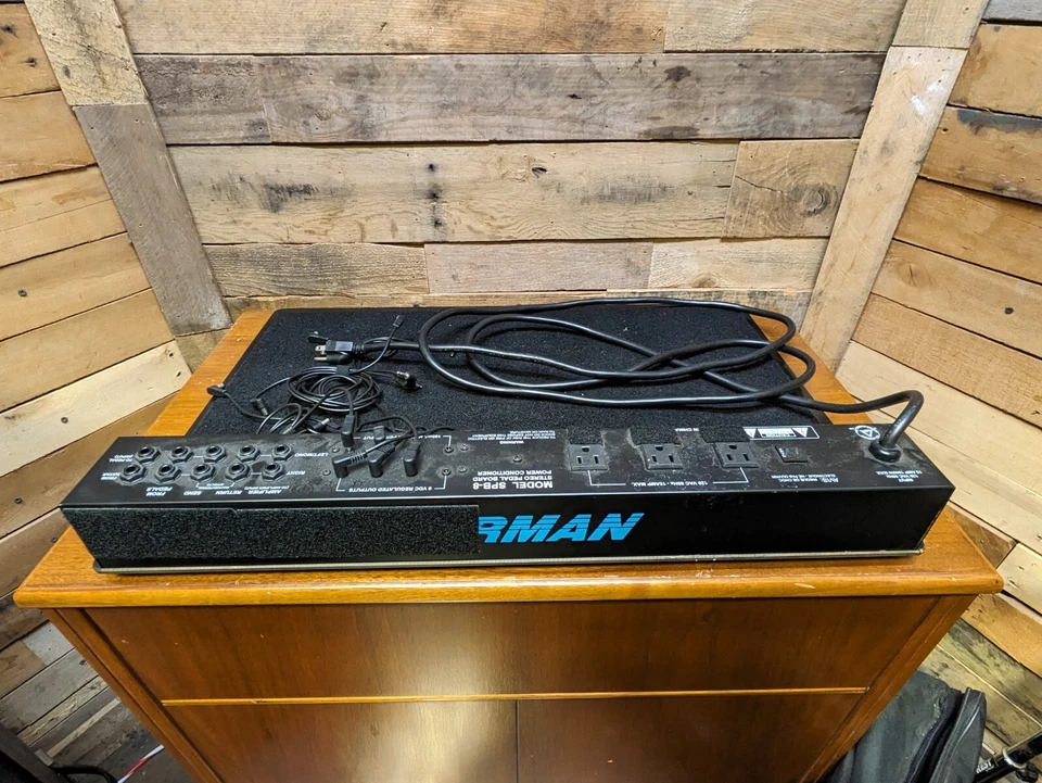 Furman SPB-8 Guitarra Efectos Pedal Board Fuente de Alimentación Acondicionador con Bolsa Foto 3 de 4