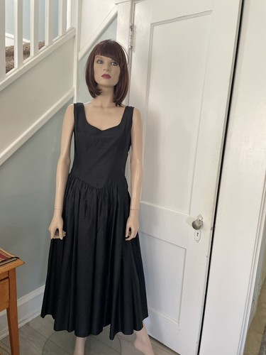 black prom dress and date