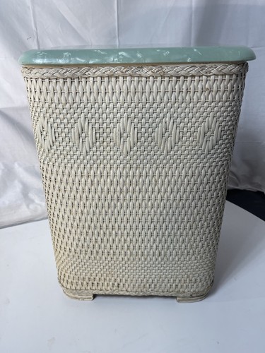Cesta de mimbre pequeña vintage MCM Redman blanca y verde tapa de almacenamiento Licite - Imagen 2 de 20
