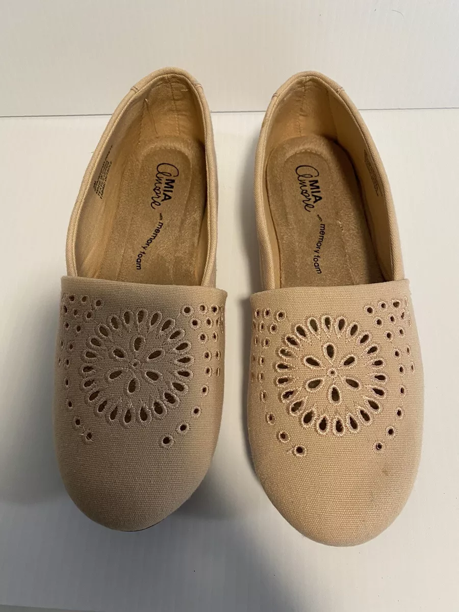 Mia amore memory foam best sale shoes