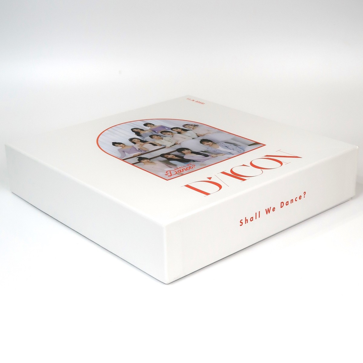 【IZ*ONE】D'ICON フォトブック セット IZ*ONE D'Icon Shall We Dance Deluxe Edition Photobook