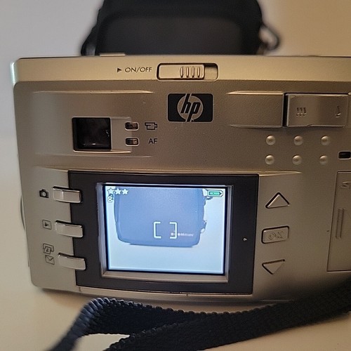 HP Photosmart 735 3.2MP Compact Digital Camera Silver Working W SDs Bag Cleaning - Picture 3 of 12