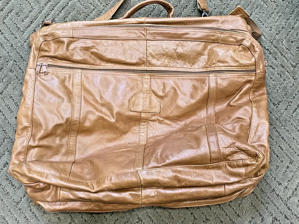 Vintage Leather Garment Bag ~ Suit Carrier ~ Travel Bag ~ Shoulder Strap ~ Men's - Image 2 of 4