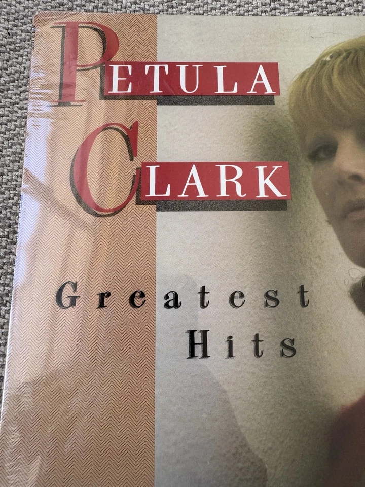 Petula Clark - Greatest Hits (1982 Vinyl Record - Applause Records - NEW SEALED) - Image 3 of 4