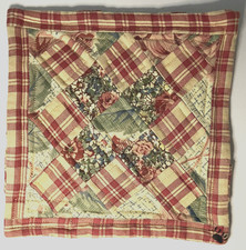 MINI QUILT - BOYD'S BEARS HANDMADE "ON POINT" MINIATURE QUILT - 7.25" x 7.5"