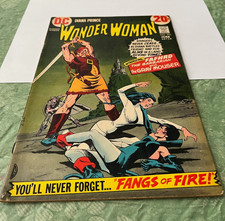 DC Comics  Wonder Woman #202  feat.  first appearance of  Fafhrd the Barbarian