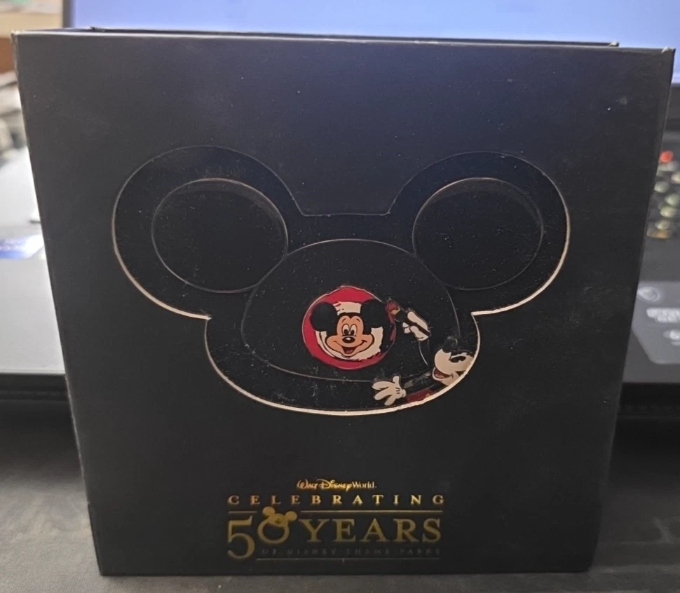 DISNEY WDW CELEBRATING FIFTY YEARS BRUSHING UP ON MICKEY JUMBO PIN IN BOX LE 750