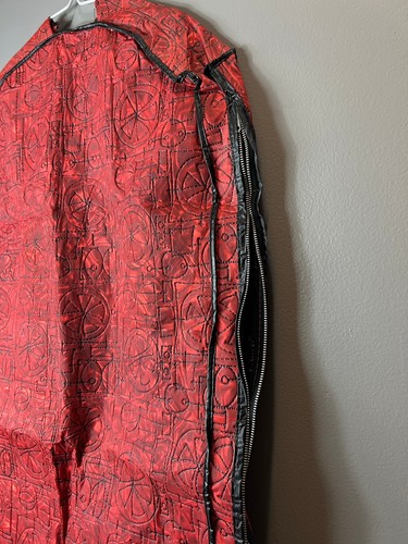 Vtg Garment Bag Red w/ Black Quilted Atomic Age Design Side Zip - Picture 5 of 9